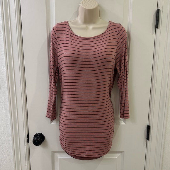Motherhood Maternity Size M Blush Nude Pink Ruched Soft Jersey Knit Tunic Top - Picture 2 of 10